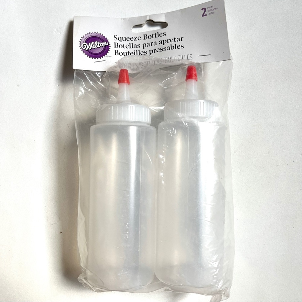Wilton White and Red Decorating Squeeze Bottles- sauces! Icing! NEW!